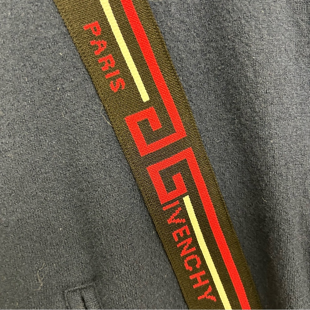 Givenchy Cardigans - Picture 2 of 6